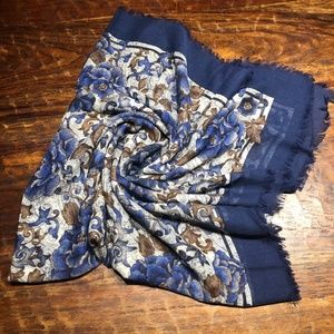 Gorgeous Blue Floral Silk/Wool Scarf